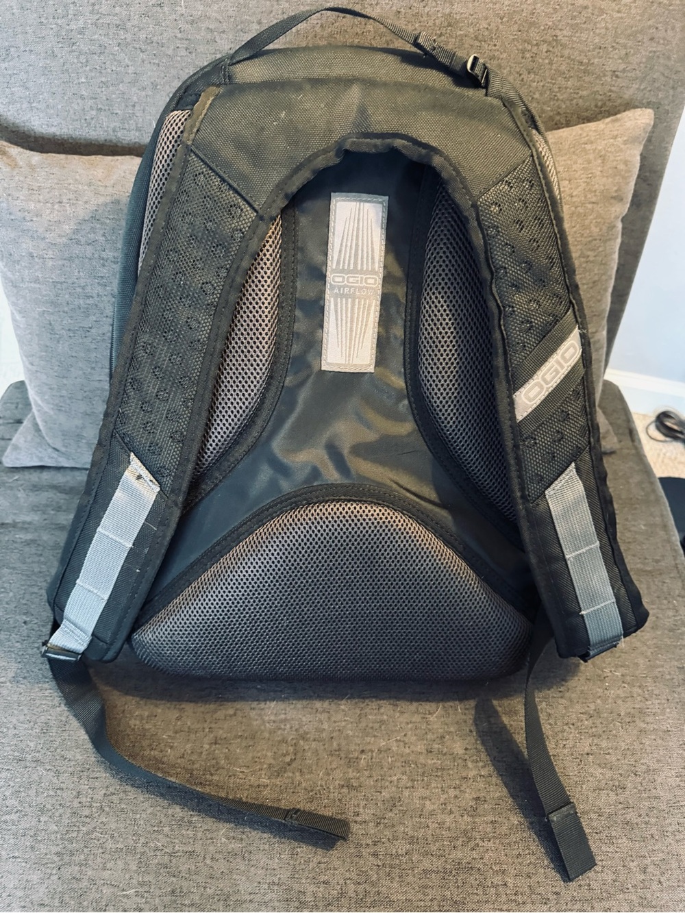 OGIO Metro Backpack with Laptop Protection. - Picture 2 of 7
